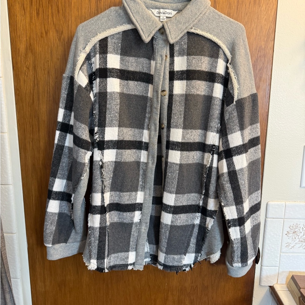 Shacket flannel - Picture 8 of 9